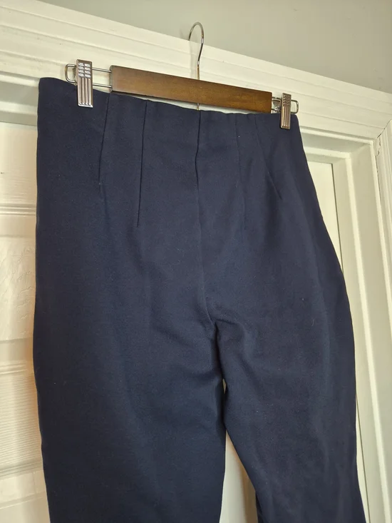Banana Republic Navy Cropped Bootcut Pullon Pants Medium Petite - Picture 6 of 8